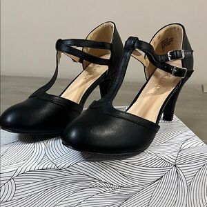 Elegant Black T-Strap Heels **brand new never worn**